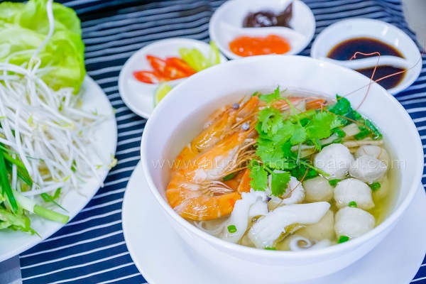 hủ tiếu hải sản