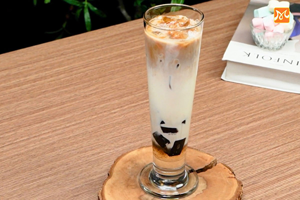 pha chế latte sương sáo